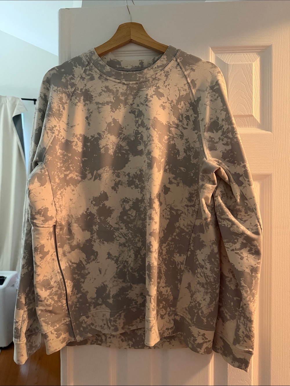 Men's Crewneck Long Sleeve Shirt in Light Gray Tie-Dye